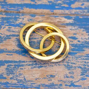 Vintage Gold Tone Multi Rings Elegant Brooch - L31